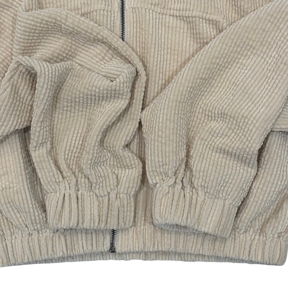 Sadie & Sage Cream Textured Chenille Cropped Zip Hoodie Jacket S Elastic Hem - Picture 4 of 8
